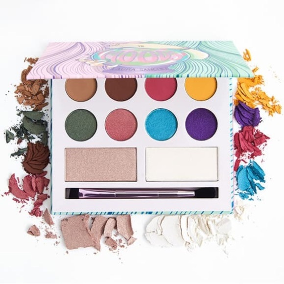 Laura Sanchez Moods Eyeshadow & Highlighter Palette - Picture 3 of 6
